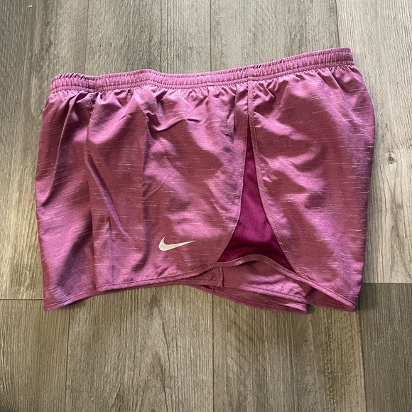 Nike running shorts - Picture 5 of 6